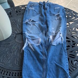 KanCan distressed cropped Jeans